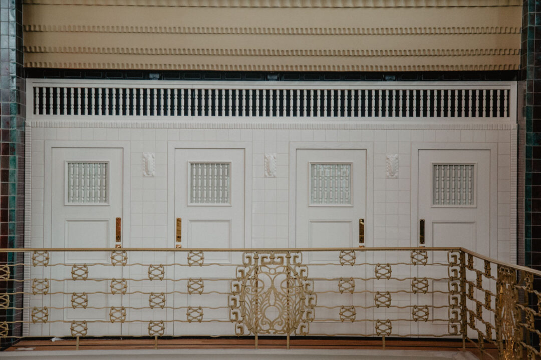 Historische Türen in der Hochzeitslocation KWB Köln